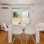 Luka Apartmán