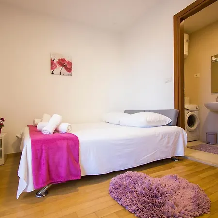 Luka アパート スプリト