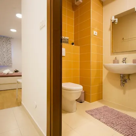 Luka Apartman *