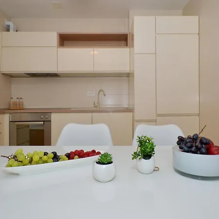 Luka Apartman *